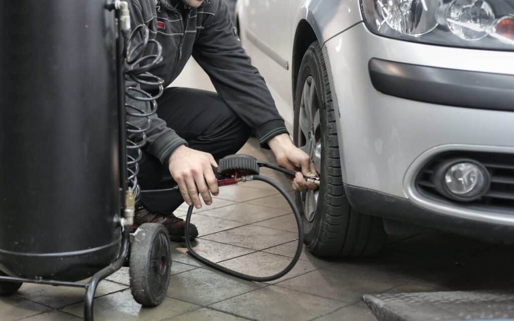 Car maintenance tyre check